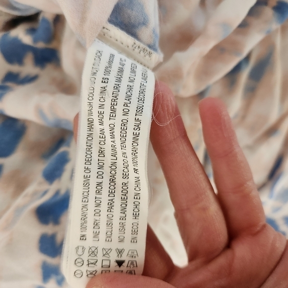 Forever 21 Blue and Peach Tiedye Romper . SIZE Medium - Picture 8 of 8